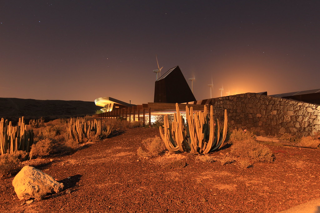 Safari Lodge Planning: Comfort, Seasons, And Responsible Travel Choices